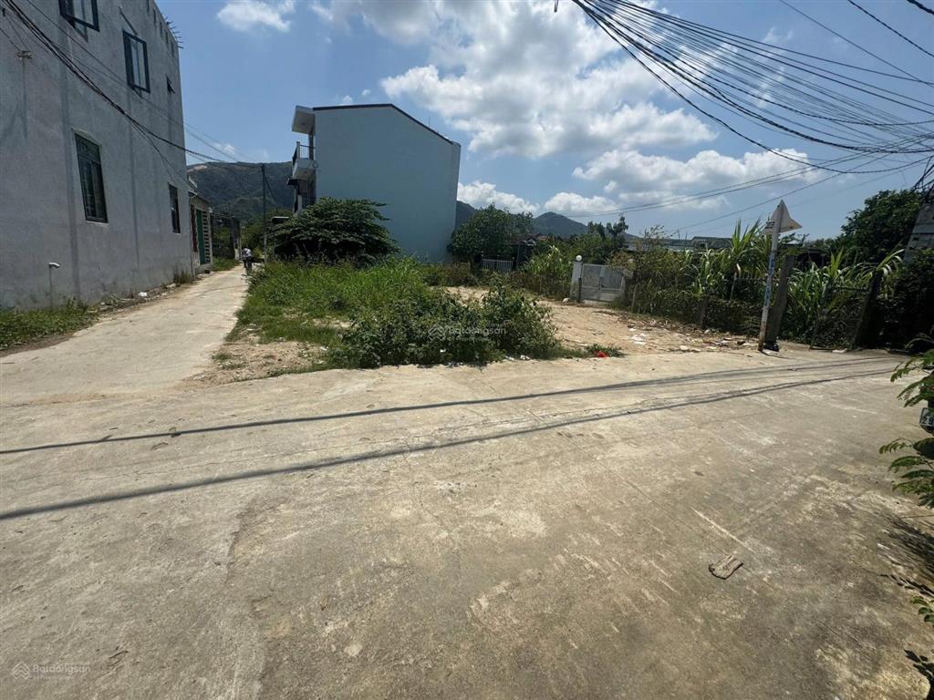 Bán lô đất 100m2 vĩnh trung phường tây nha trang 2 mặt tiền nở hậu đẹp !