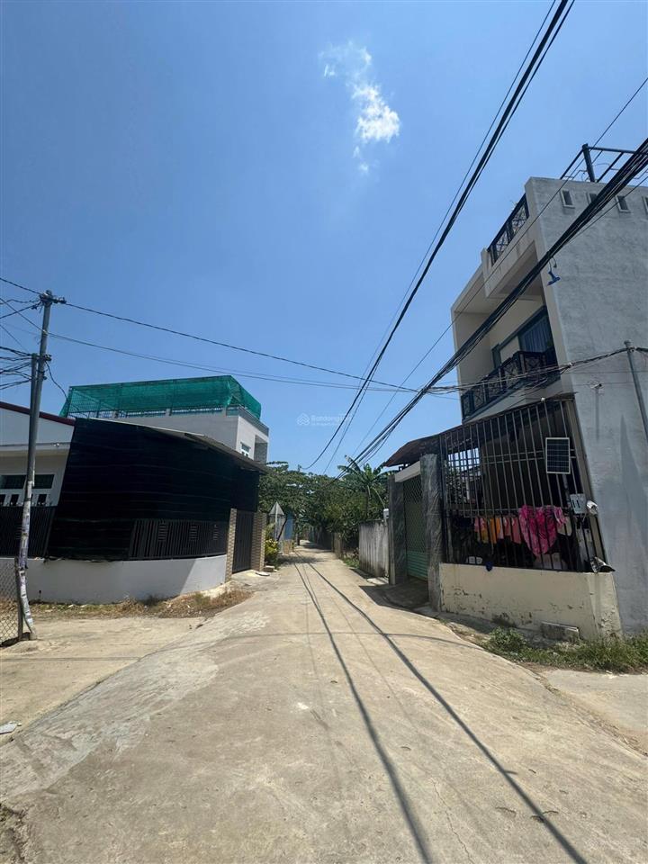 Bán lô đất 100m2 vĩnh trung phường tây nha trang 2 mặt tiền nở hậu đẹp !