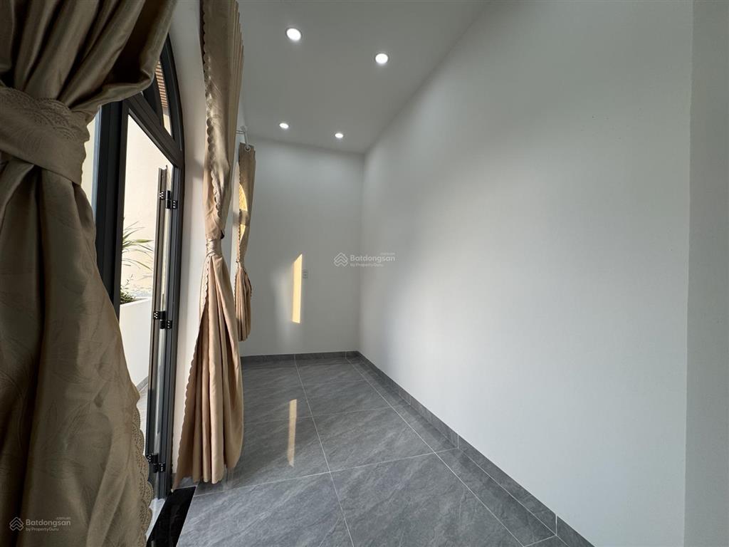 Bán nhà mới diên khánh 2 tầng đường ô tô cách biển 20 phút  chỉ 2 tỷ 190 giá tốt nhất khu vực