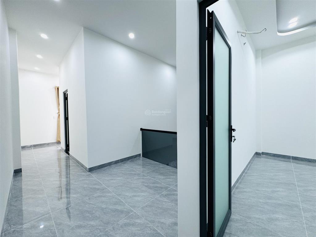 Bán nhà mới diên khánh 2 tầng đường ô tô cách biển 20 phút  chỉ 2 tỷ 190 giá tốt nhất khu vực