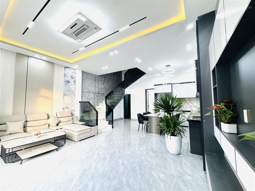 Bán nhà mới diên khánh 2 tầng đường ô tô cách biển 20 phút  chỉ 2 tỷ 190 giá tốt nhất khu vực