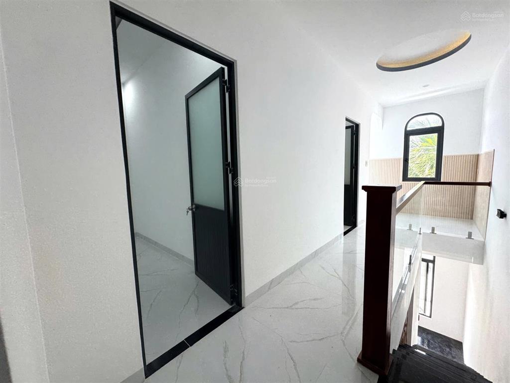 Bán nhà mới 2 tầng chỉ 1 tỷ 630 diên khánh đường otô dọn vào ở ngay .