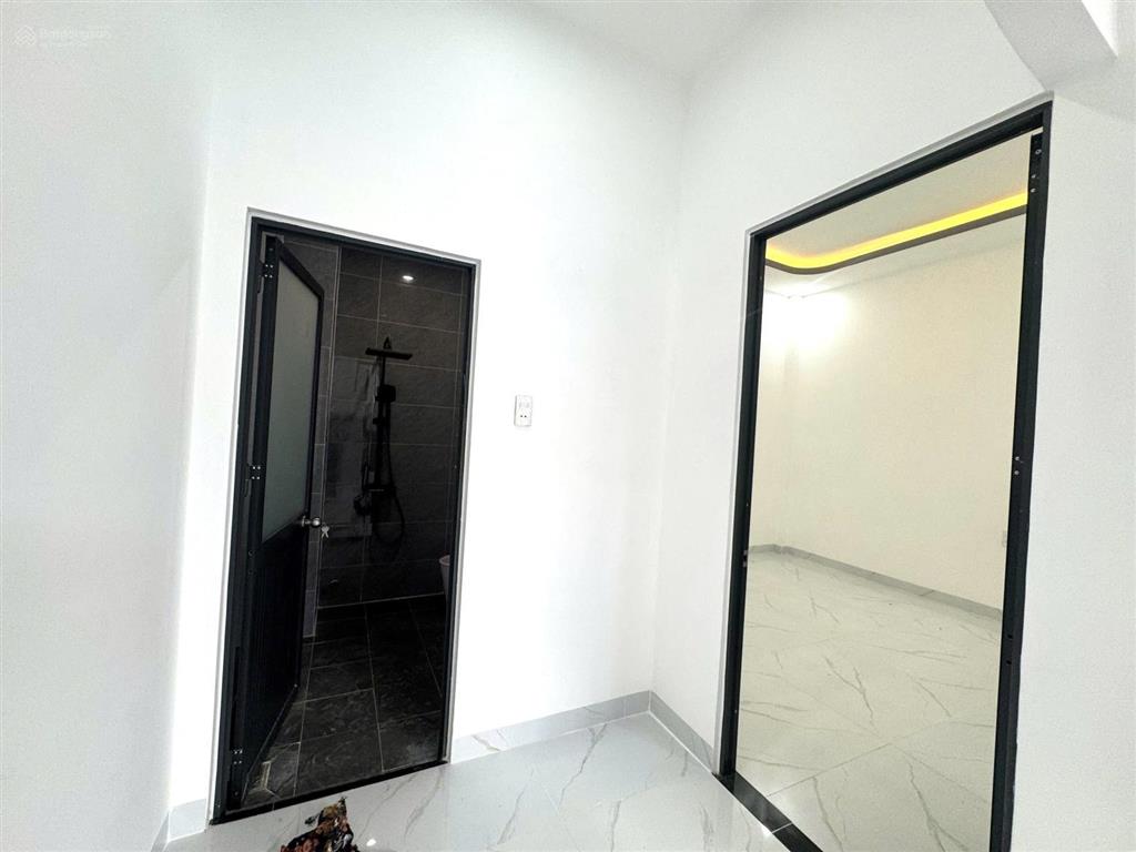 Bán nhà mới 2 tầng chỉ 1 tỷ 630 diên khánh đường otô dọn vào ở ngay .