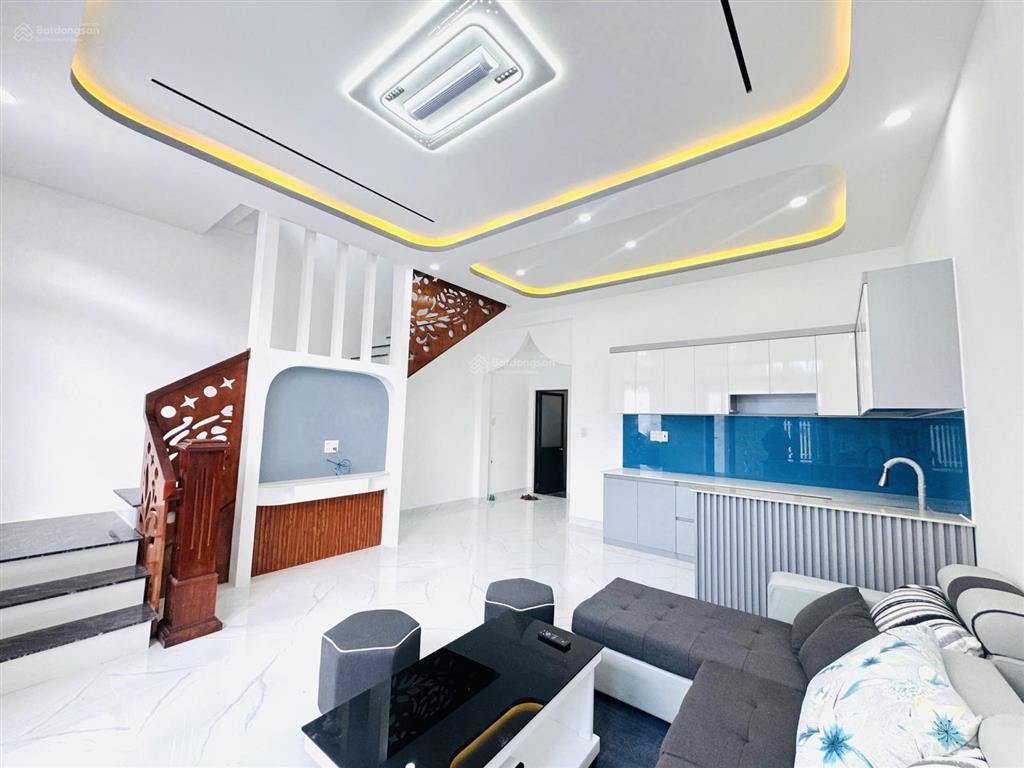 Bán nhà mới 2 tầng chỉ 1 tỷ 630 diên khánh đường otô dọn vào ở ngay .
