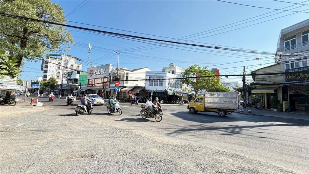 Bán gấp lô đất nền phường nam nha trang chỉ 3 tỷ, sổ hồng riêng cơ hội hiếm xây nhà an cư