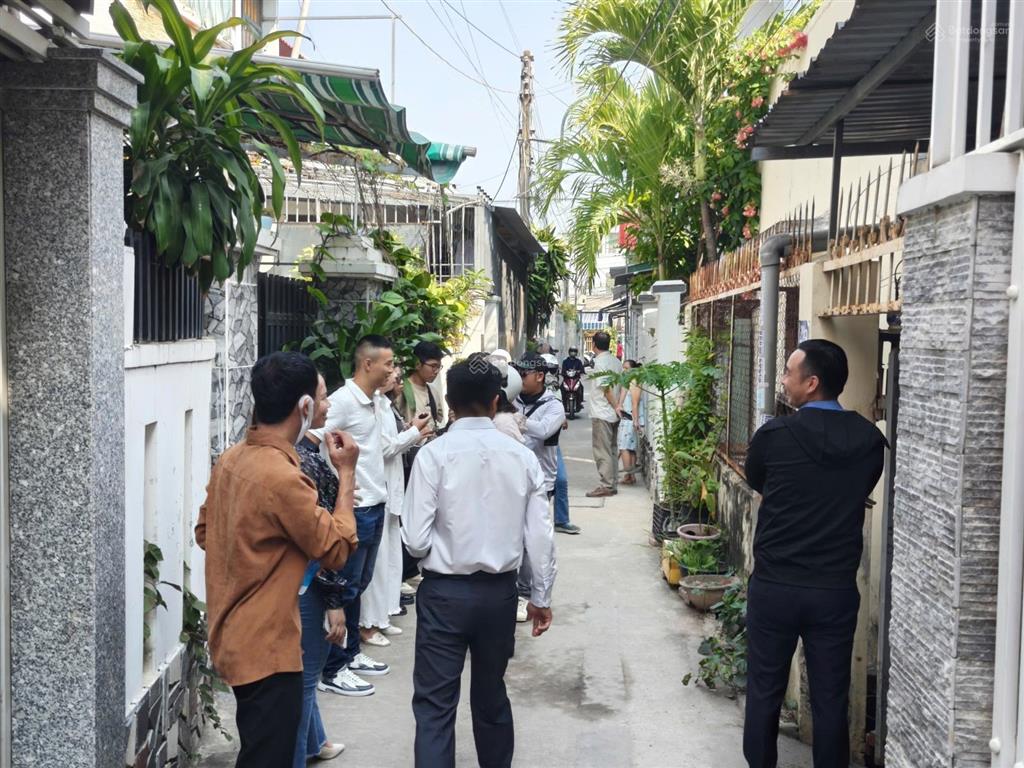 Bán gấp lô đất nền phường nam nha trang chỉ 3 tỷ, sổ hồng riêng cơ hội hiếm xây nhà an cư