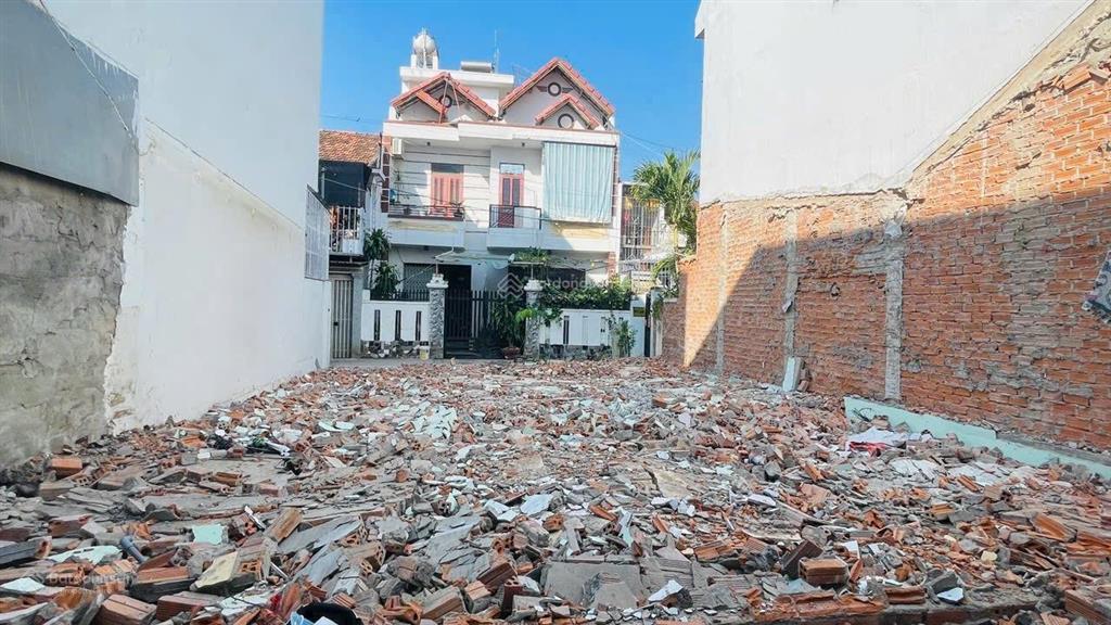 Bán gấp lô đất nền phường nam nha trang chỉ 3 tỷ, sổ hồng riêng cơ hội hiếm xây nhà an cư