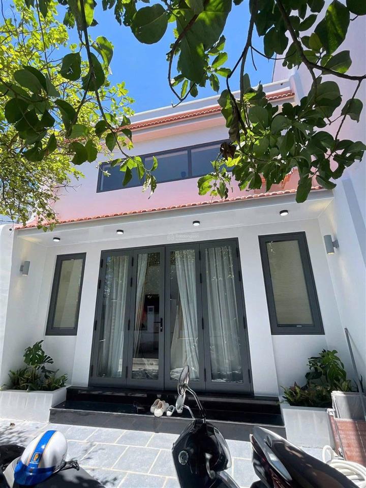 Bán gấp nhà phường bắc nha trang 1 trệt 1 lầu gần biển sổ hồng riêng! giá giảm 200 triệu