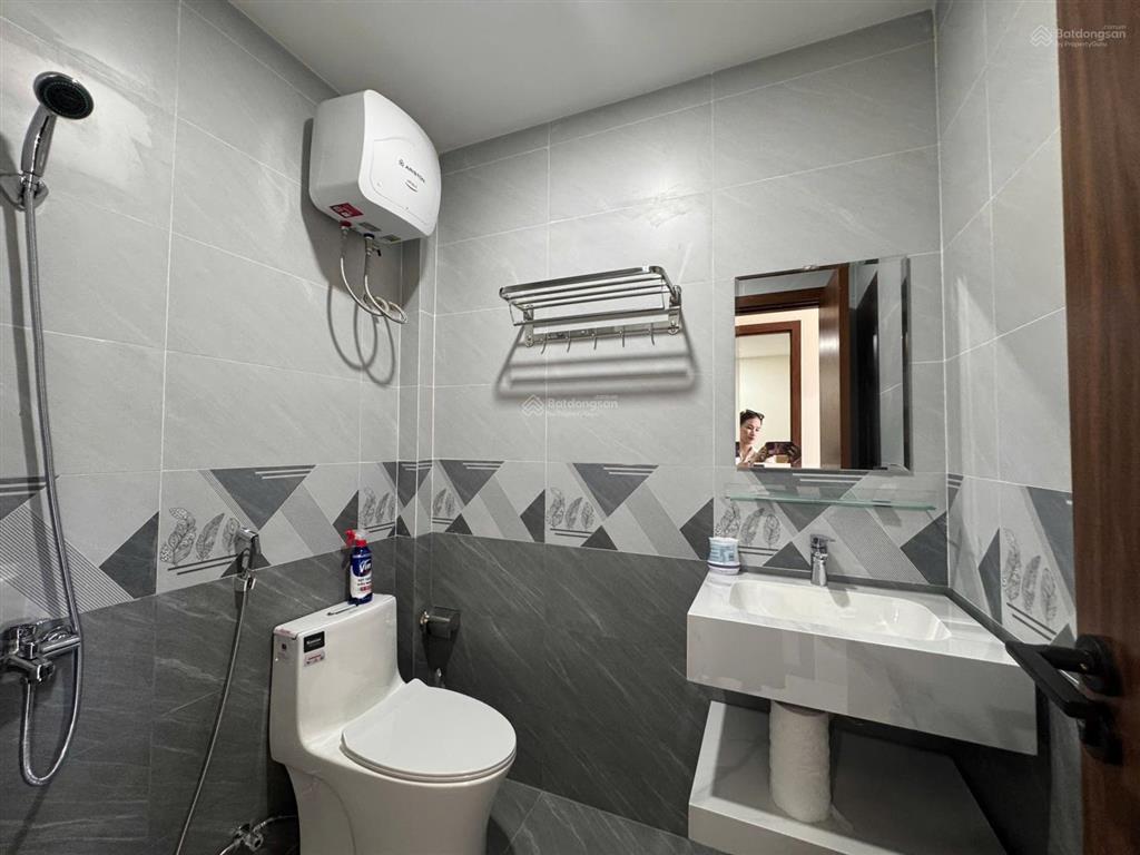 Bán gấp nhà phường bắc nha trang 1 trệt 1 lầu gần biển sổ hồng riêng! giá giảm 200 triệu