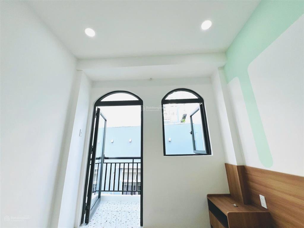 Bán nhà mặt phố 3 tầng mới đường hùng vương, phường nha trang, 4tỷ850 chính chủ uy tín