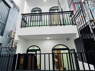 Bán nhà mặt phố 3 tầng mới đường hùng vương, phường nha trang, 4tỷ850 chính chủ uy tín