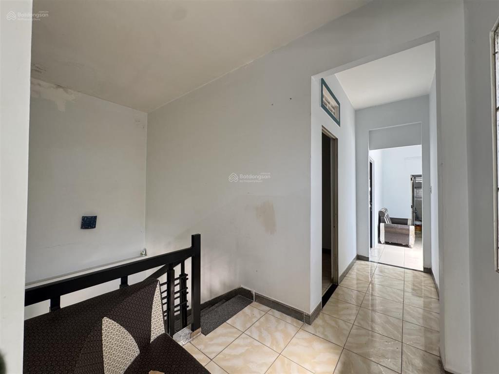 Bán nhà riêng 180m2  2 mặt tiền gần chợ, sát biển hòn rớ phường nam nha trang || chỉ 4 tỷ 5