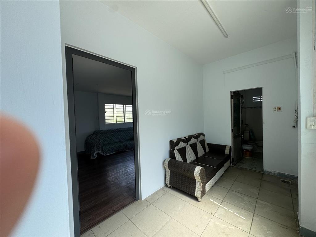 Bán nhà riêng 180m2  2 mặt tiền gần chợ, sát biển hòn rớ phường nam nha trang || chỉ 4 tỷ 5