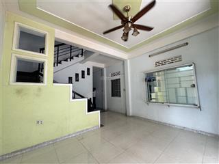 Bán nhà riêng 180m2  2 mặt tiền gần chợ, sát biển hòn rớ phường nam nha trang || chỉ 4 tỷ 5