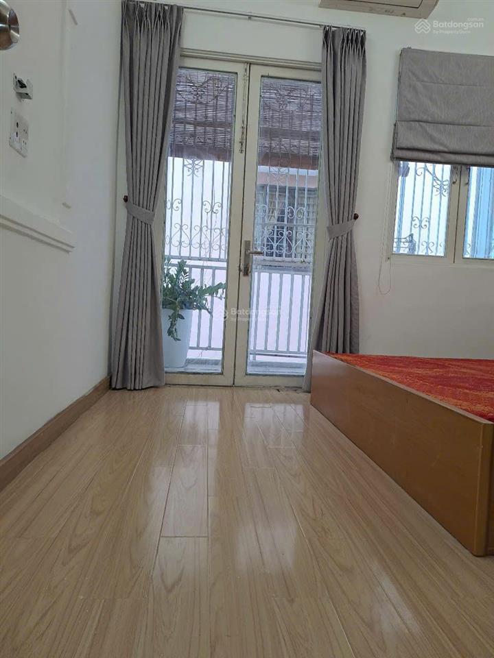 Cho thuê căn hộ cao cấp trung tâm quận 1, giá rẻ, đầy đủ tiện nghi, đủ tiện ích xung quanh