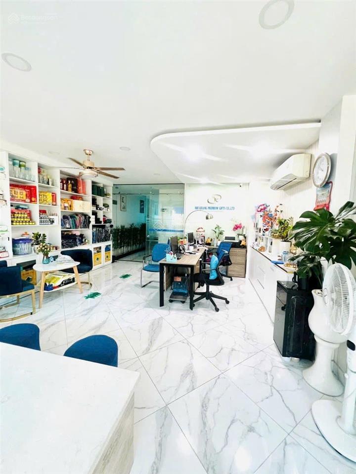 Cho thuê nhà mặt phố  vị trí đẹp