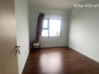 Cần tiền bán gấp căn hộ 2 phòng ngủ view hồ bơi đẹp