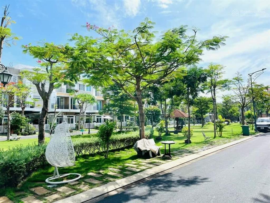 Bán lô góc vị trí đẹp thích hợp đầu tư