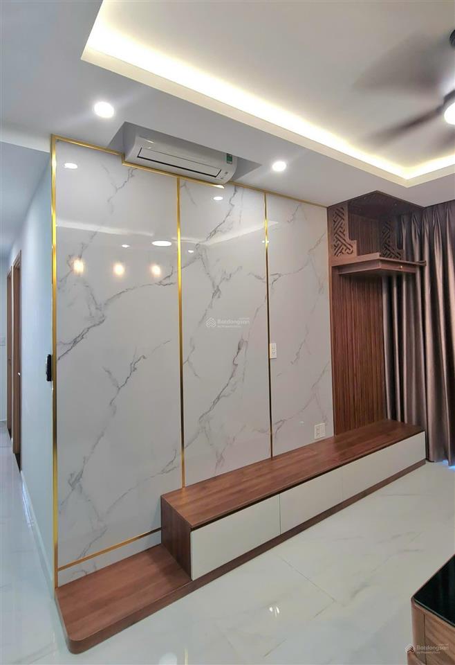 Chính chủ bán căn hộ 3pn góc 2 mặt thoáng  full nội thất đẹp
