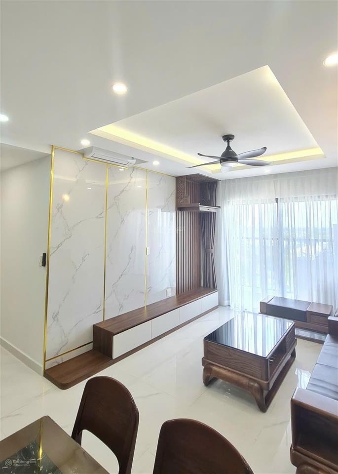Chính chủ bán căn hộ 3pn góc 2 mặt thoáng  full nội thất đẹp