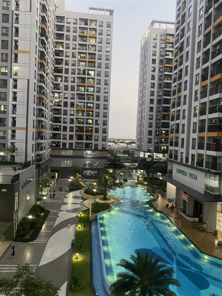 Chính chủ cần bán nhanh căn hộ 3 phòng ngủ  view hồ bơi cực đẹp  giá chỉ 3 tỷ 550