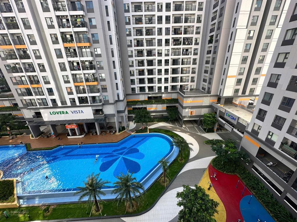 Chính chủ cần bán nhanh căn hộ 3 phòng ngủ  view hồ bơi cực đẹp  giá chỉ 3 tỷ 550