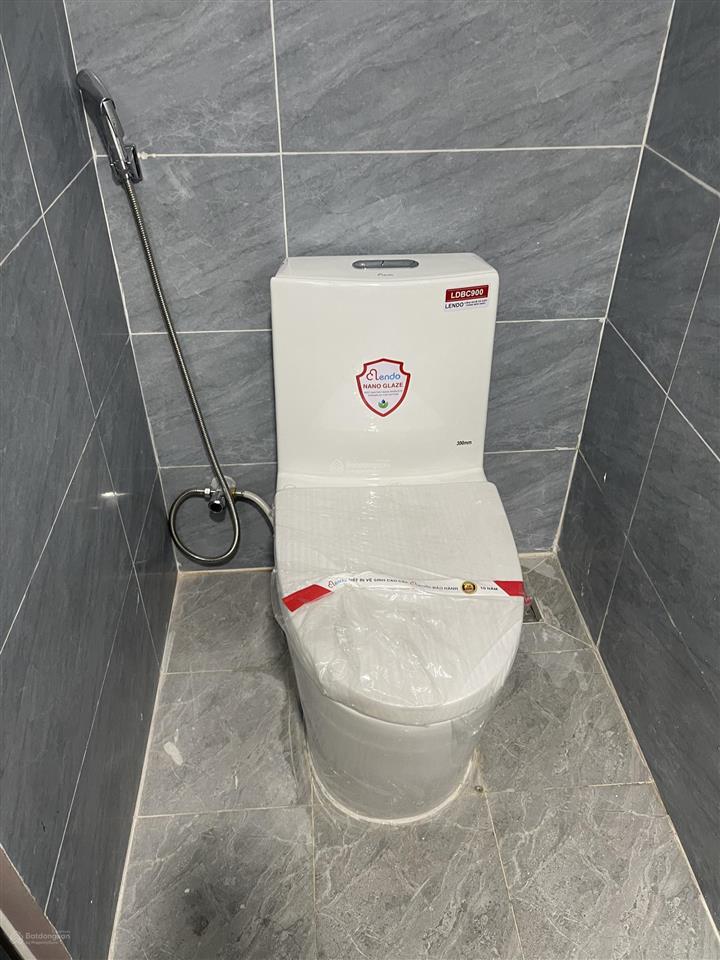 Cho thuê nhà nguyên căn ngay đường huỳnh tấn phát, quận 7
