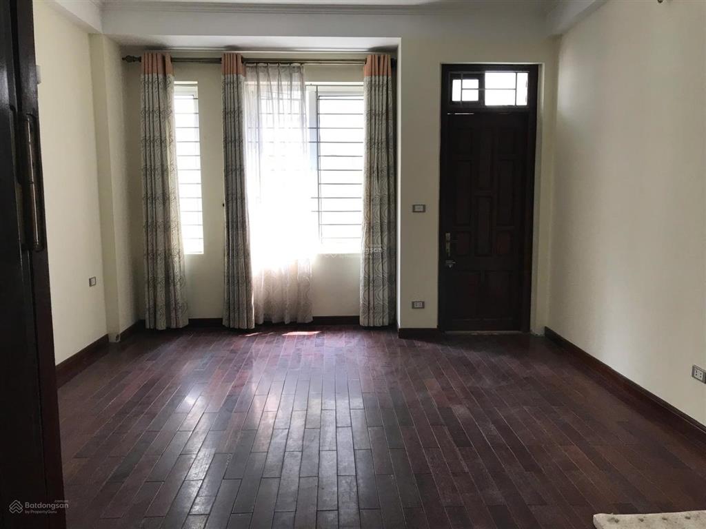 Chủ nhà cho thuê phòng trọ ngã tư 75 nguyễn xiển 25m², giá 3,5tr, ô tô đỗ cửa.