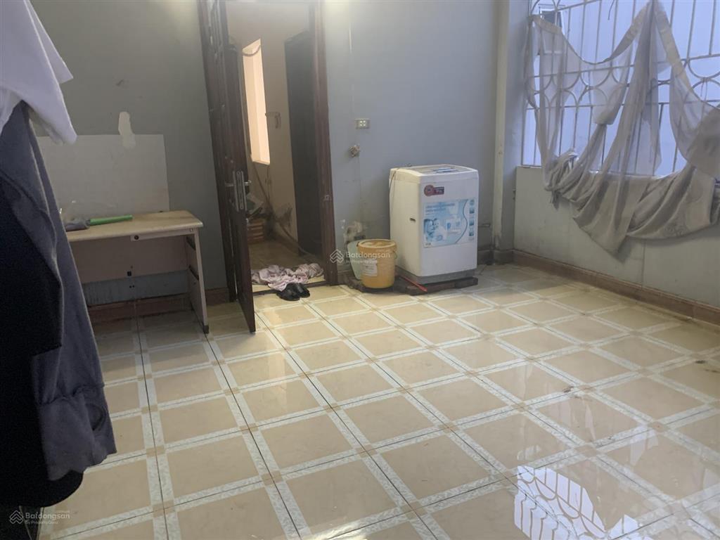 Chủ nhà cho thuê phòng trọ ngã tư 75 nguyễn xiển 25m², giá 3,5tr, ô tô đỗ cửa.