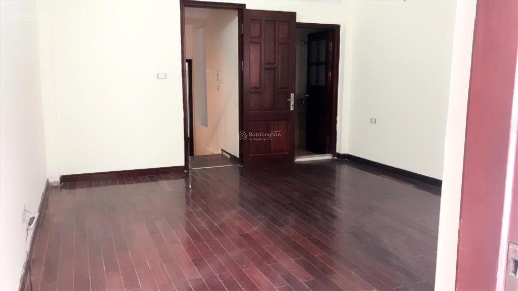 Chủ nhà cho thuê phòng trọ ngã tư 75 nguyễn xiển 25m², giá 3,5tr, ô tô đỗ cửa.