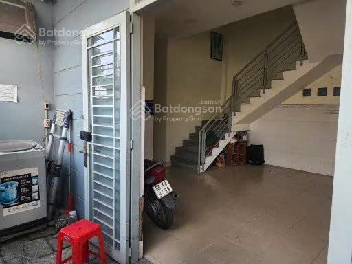 Phòng trọ cho thuê, 12m mặt tiền đường lớn, gần trường chợ trạm xe buýt, st gigamall, phòng m lạnh