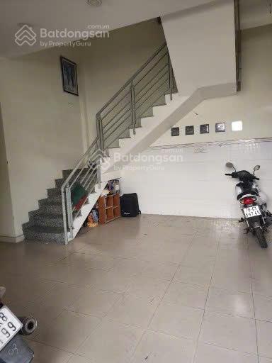 Phòng trọ cho thuê, 12m mặt tiền đường lớn, gần trường chợ trạm xe buýt, st gigamall, phòng m lạnh