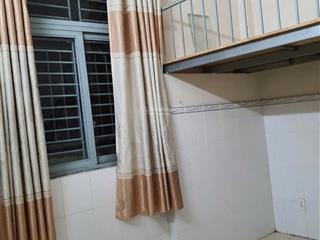 Phòng trọ cho thuê, 12m mặt tiền đường lớn, gần trường chợ trạm xe buýt, st gigamall, phòng m lạnh