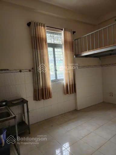 Phòng trọ cho thuê, 12m mặt tiền đường lớn, gần trường chợ trạm xe buýt, st gigamall, phòng m lạnh