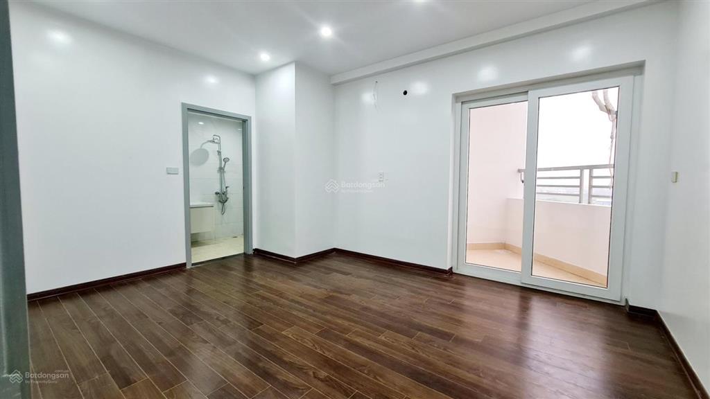 Bán căn hộ 135m2 tecco garden, đã có sổ, bàn giao nguyên bản, nhà mới