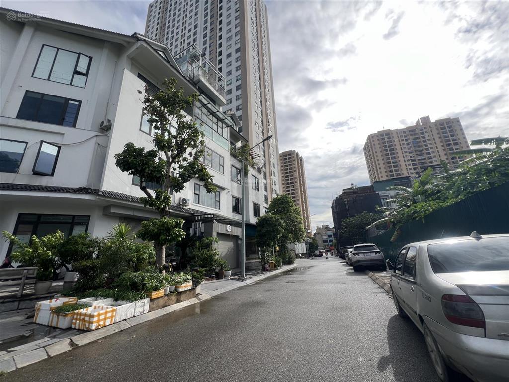 Liền kề smile building đường vành đai 2,5, cạnh tttm, cách giải phóng 200m