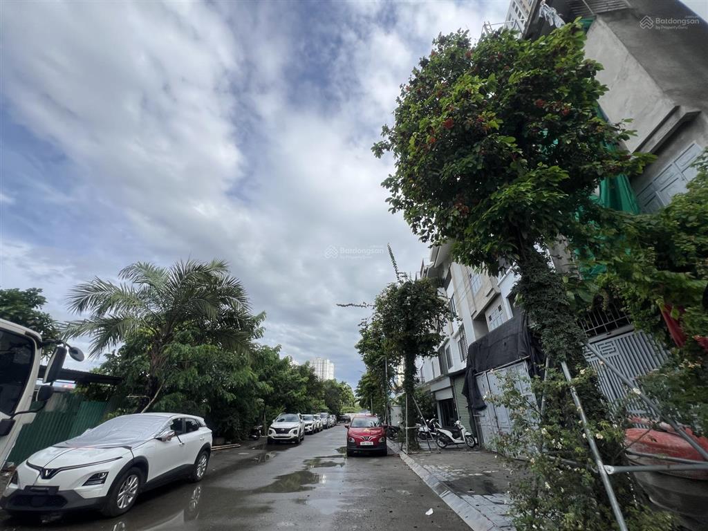 Liền kề smile building đường vành đai 2,5, cạnh tttm, cách giải phóng 200m