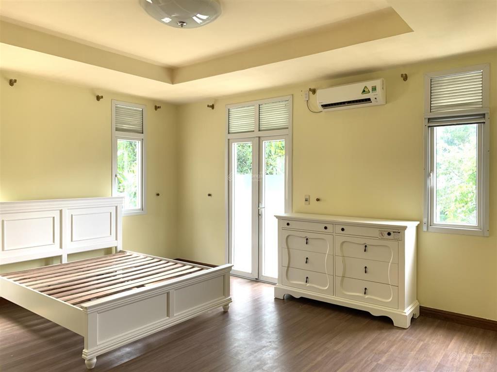 Cho thuê biệt thự kđt splendora, bắc an khánh. dt 270m2. 5pn. giá 28 triệu  0972 682 ***