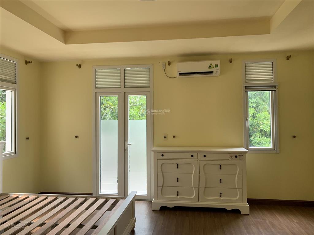 Cho thuê biệt thự kđt splendora, bắc an khánh. dt 270m2. 5pn. giá 28 triệu  0972 682 ***