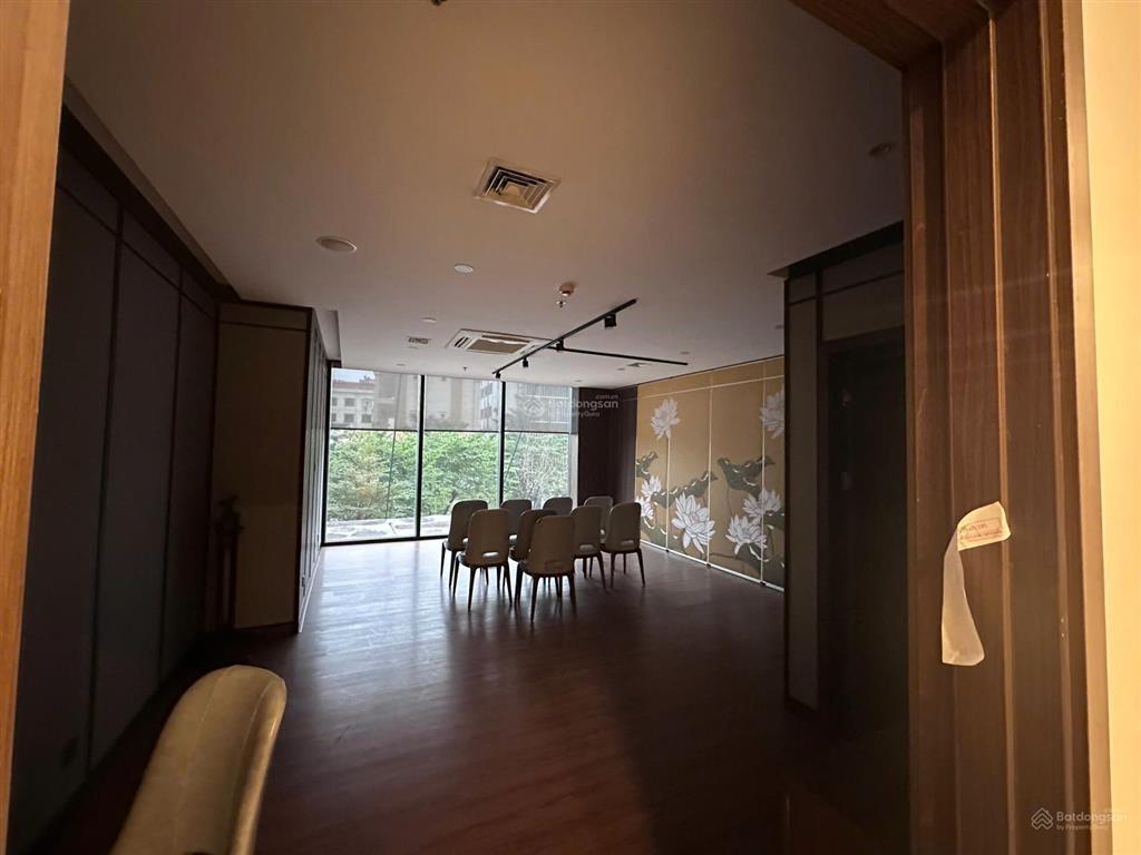 Cho thuê mặt bằng tầng 1 750m2 gần lotte làm siêu thị, nhà hàng