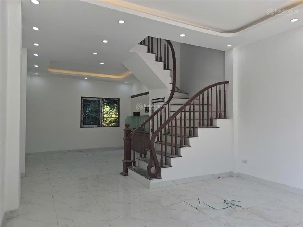 Chính chủ bán nhà 43.3m² x 3 tầng, nhà mới tại đồng lư, quốc oai giá 3.18 tỷ
