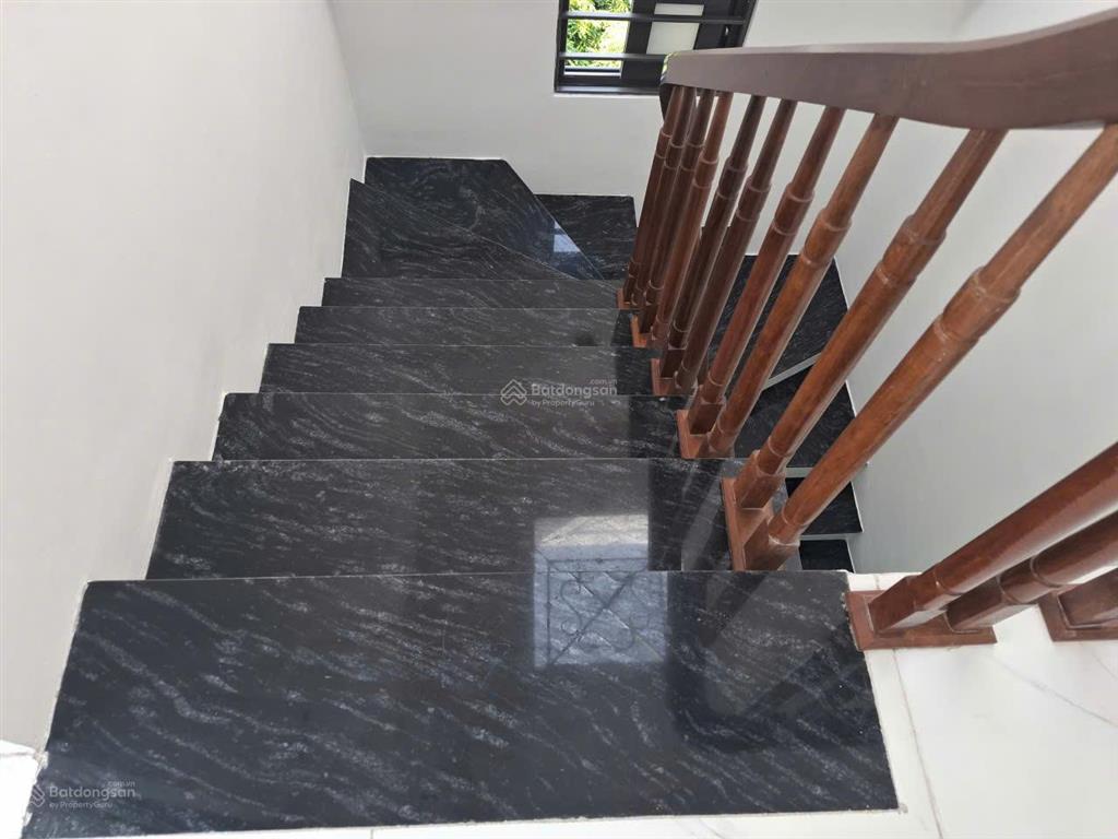 Chính chủ bán nhà 40m² x 4 tầng, 3 mặt thoáng, ô tô đỗ cửa tại đan phượng