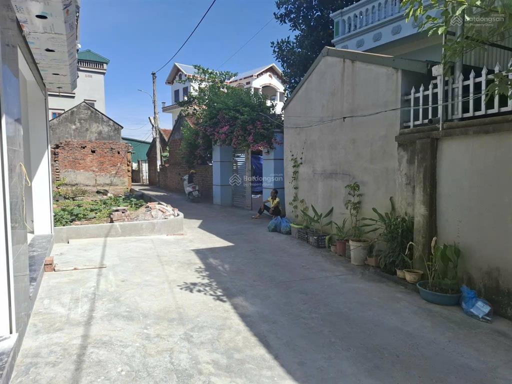 Chính chủ bán nhà căn góc 50m² x3t trung tâm quốc oai