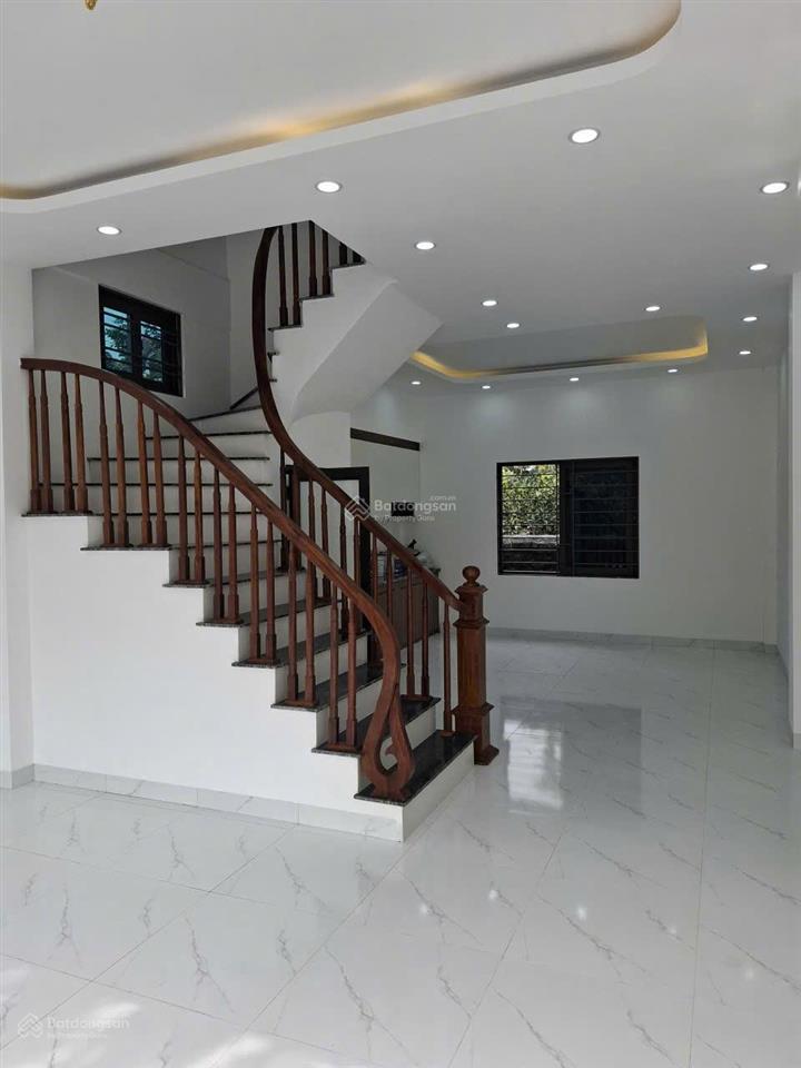 Chính chủ bán nhà căn góc 50m² x3t trung tâm quốc oai