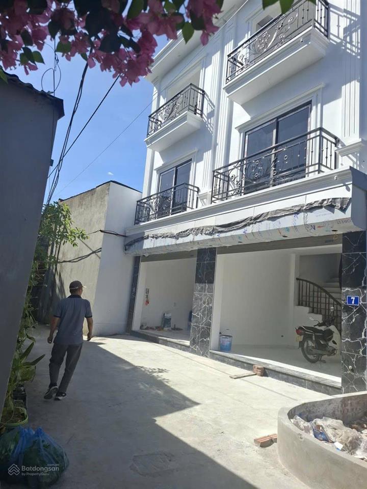 Chính chủ bán nhà căn góc 50m² x3t trung tâm quốc oai