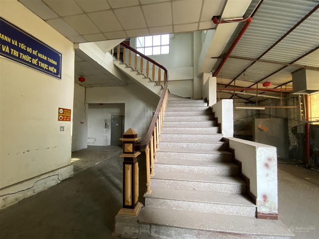 Cho thuê tòa nhà 400m2 x 5 tầng + sân khu tam chinh làm đào tạo, dưỡng lão