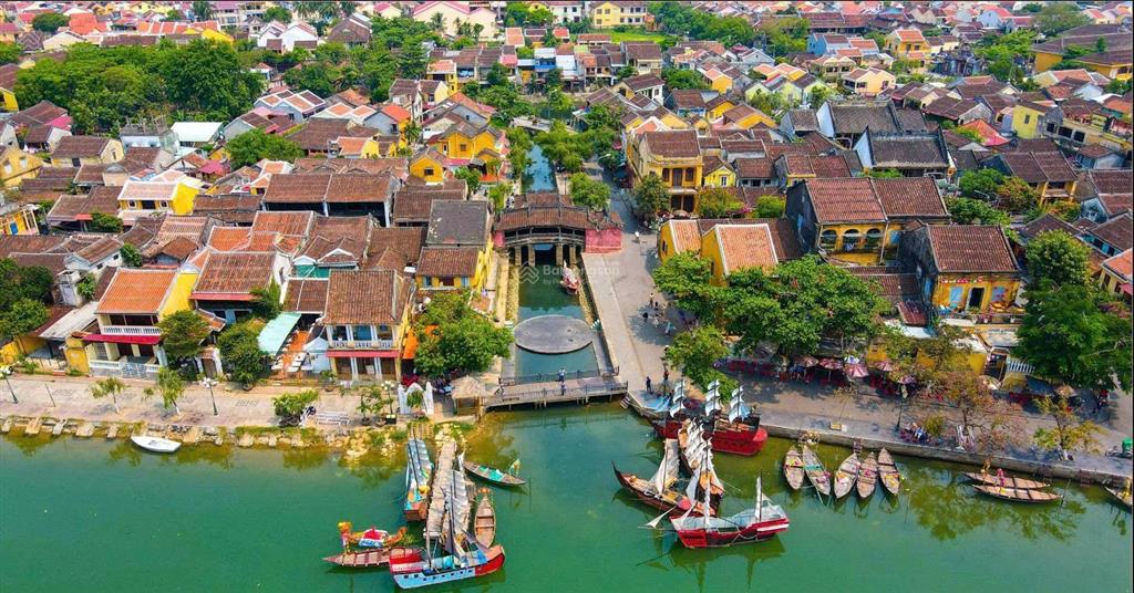 Bán đất ngay phố đi bộ hội an  giá chỉ 60 triệu/m2. không có sản phẩm thứ 2 trên thị trường
