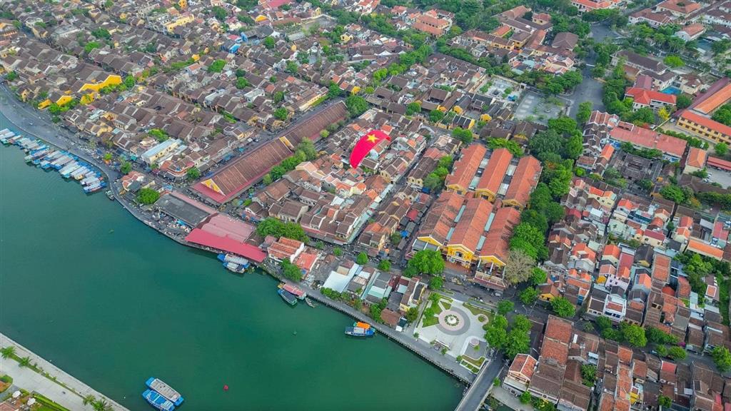 Siêu hiếm chỉ 1 bđs hiếm có  sở hữu view sông phố cổ hội an  mặt tiền rộng lên đến 12m (ms561)