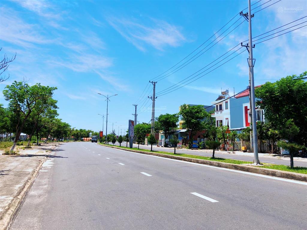 Chính chủ gửi bán đất mặt tiền đường lạc long quân  hội an. cách biển chỉ 150m (ms541)