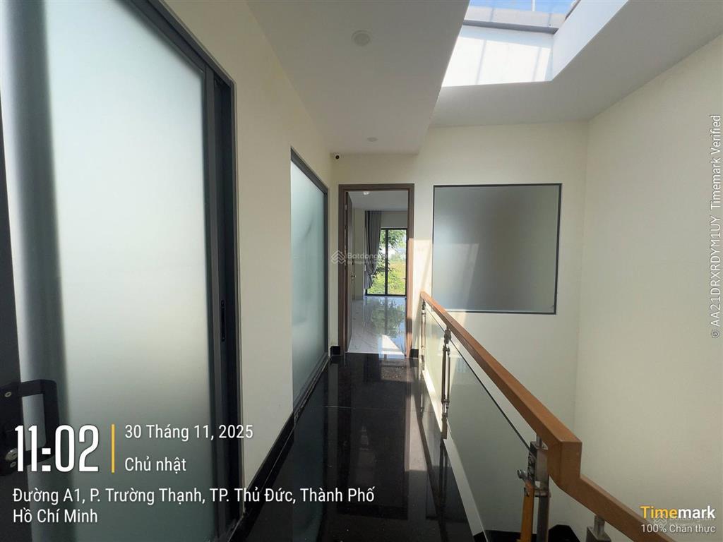 Đông tăng long. gấp bán nhanh 5x20 hoàn thiện nội thất, vị trí đẹp. giá 8.5 tỷ.  0909 483 ***